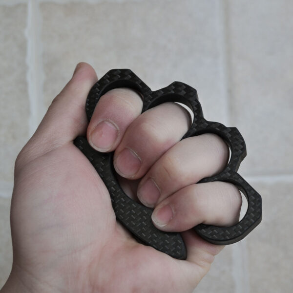 Carbon Fiber Four-Finger Knuckle Duster – Lightweight Self-Defense & Survival Gear - Image 3
